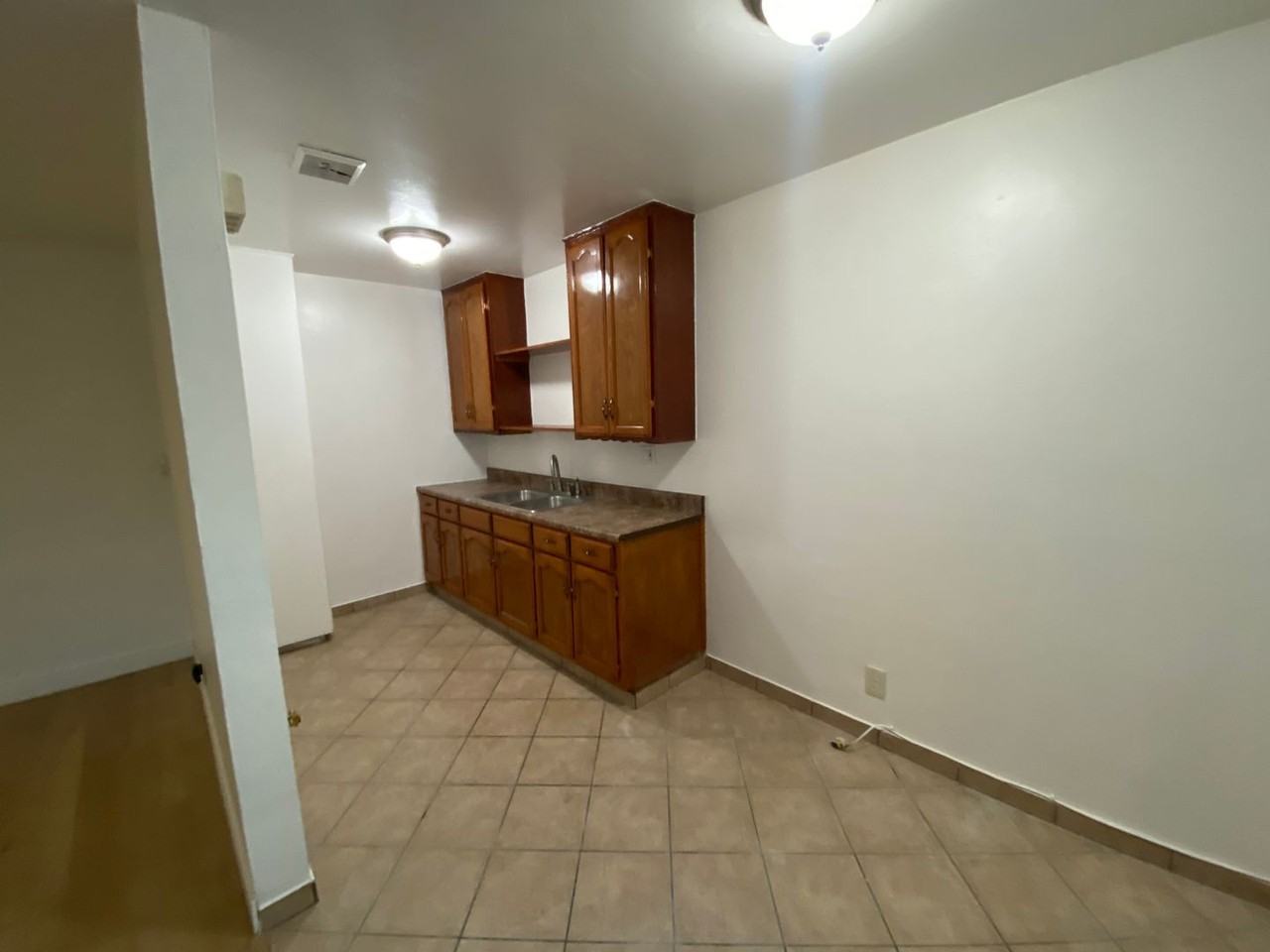 1518 - Photo 5 of 17