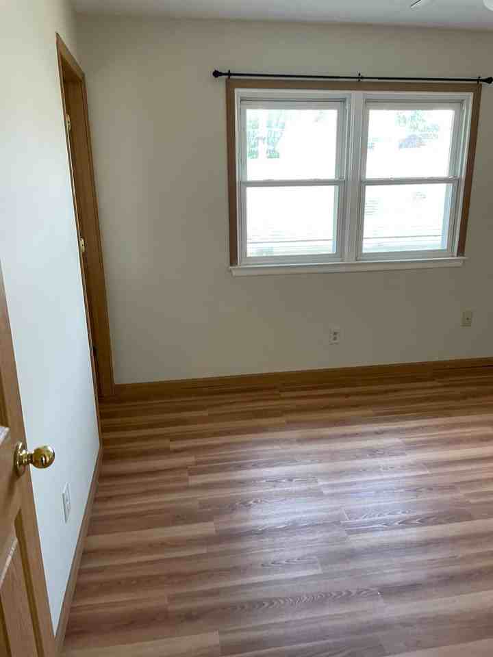 458 S 14th St #C - Photo 5 of 6