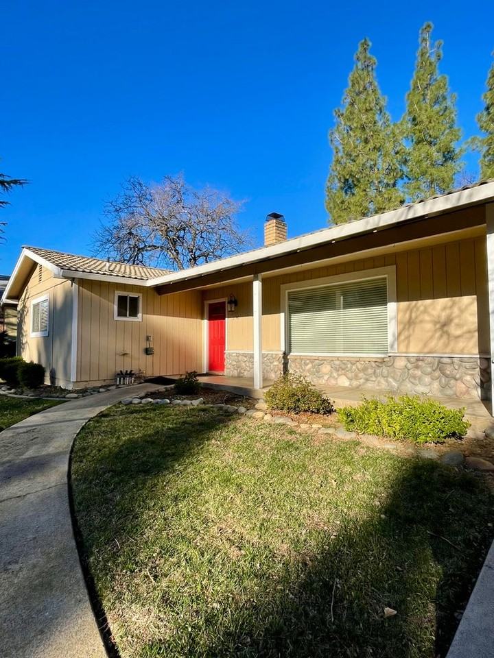 2710 Shasta St - Photo 2 of 40