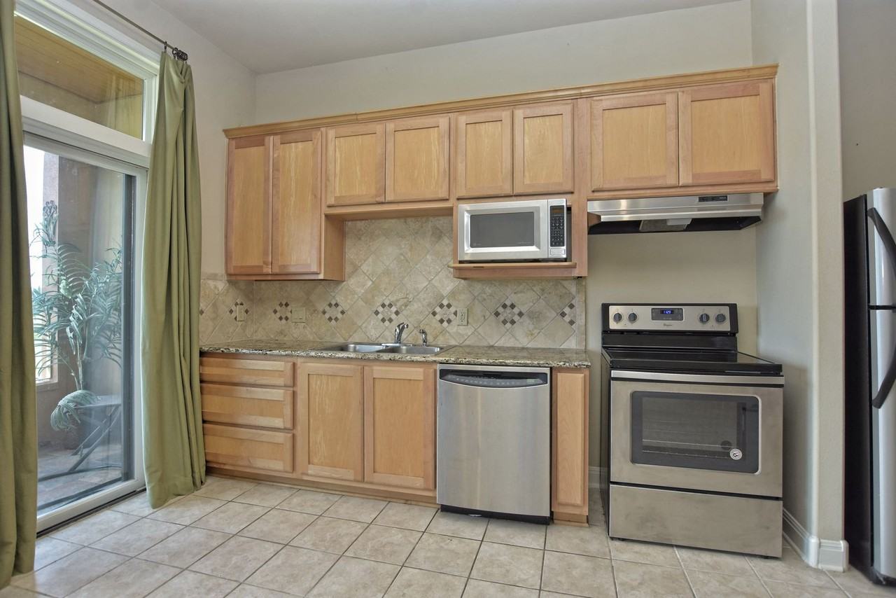 1908 Kahala Sunset Dr #D - Photo 4 of 39