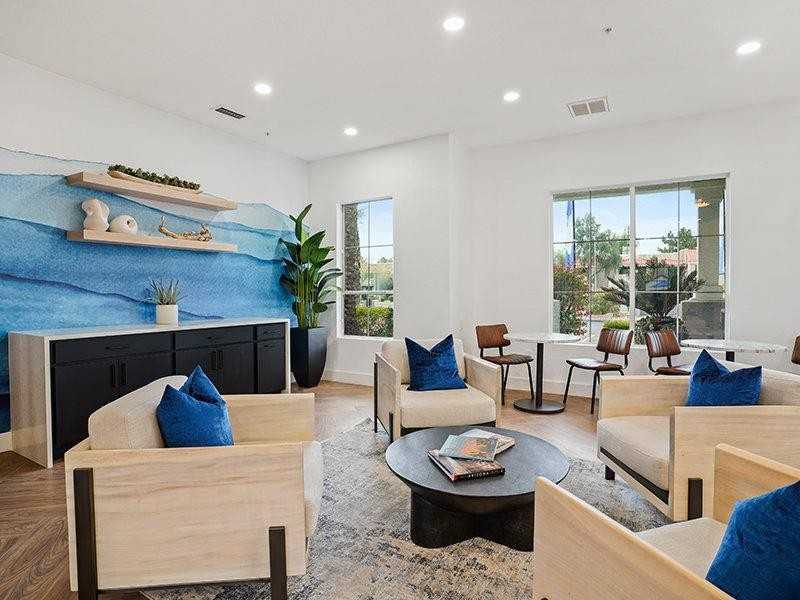 3010 W Yorkshire Dr - Photo 4 of 32