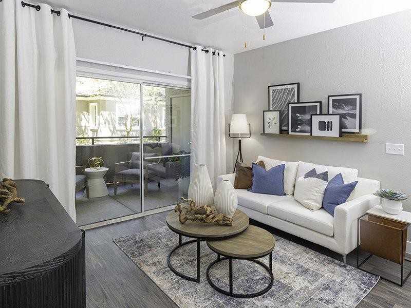 3010 W Yorkshire Dr - Photo 7 of 32