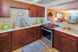 featured image of 94-207 Waipahu Street