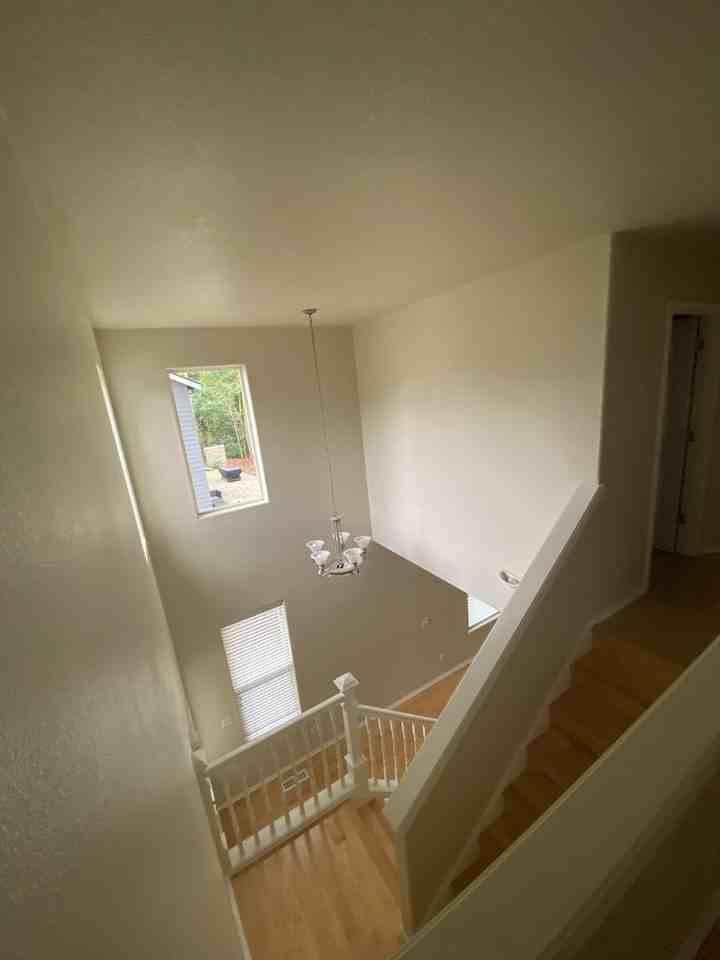 21408 Sw Roellich Ave - Photo 3 of 32