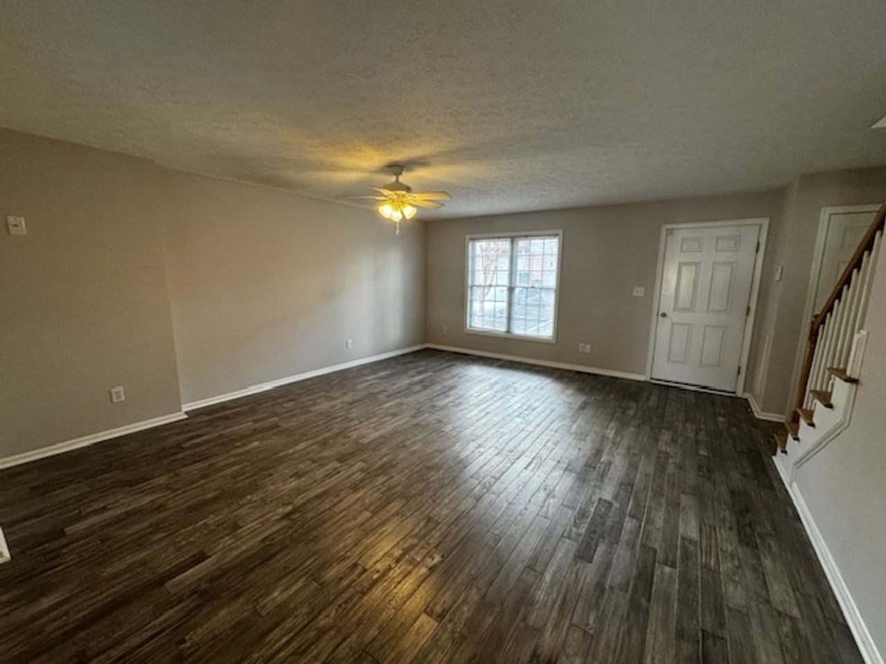 239 Northwynd Cir - Photo 4 of 12