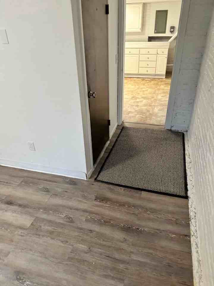 1907 23rd Ave #7 - Photo 3 of 9