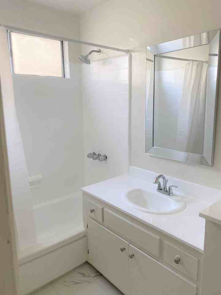 Cohasset - Photo 3 of 12