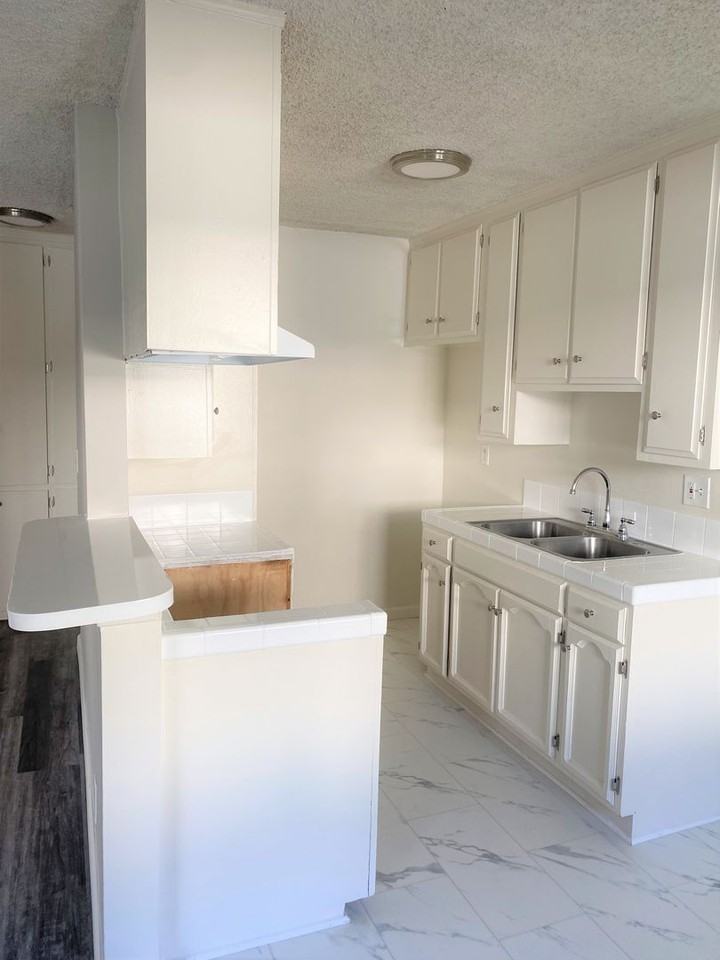 Cohasset - Photo 4 of 12