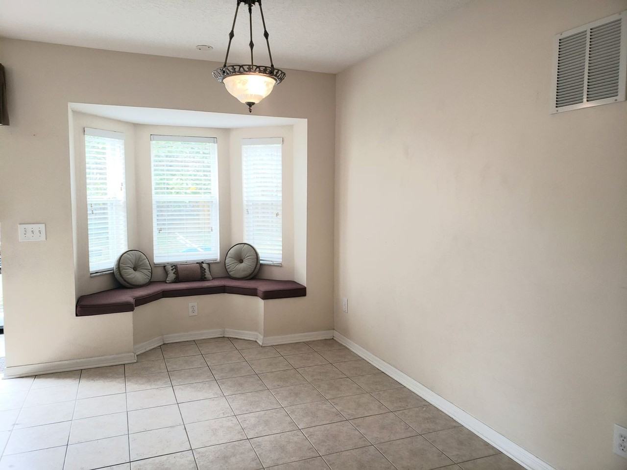 10310 Lakeside Vista Dr - Photo 4 of 14