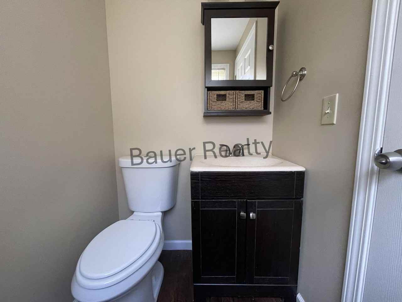 1036 Cottage St - Photo 6 of 19