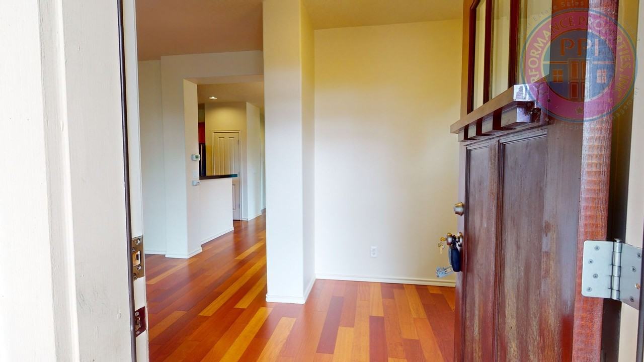 16733 Nw Milcliff St - Photo 4 of 38