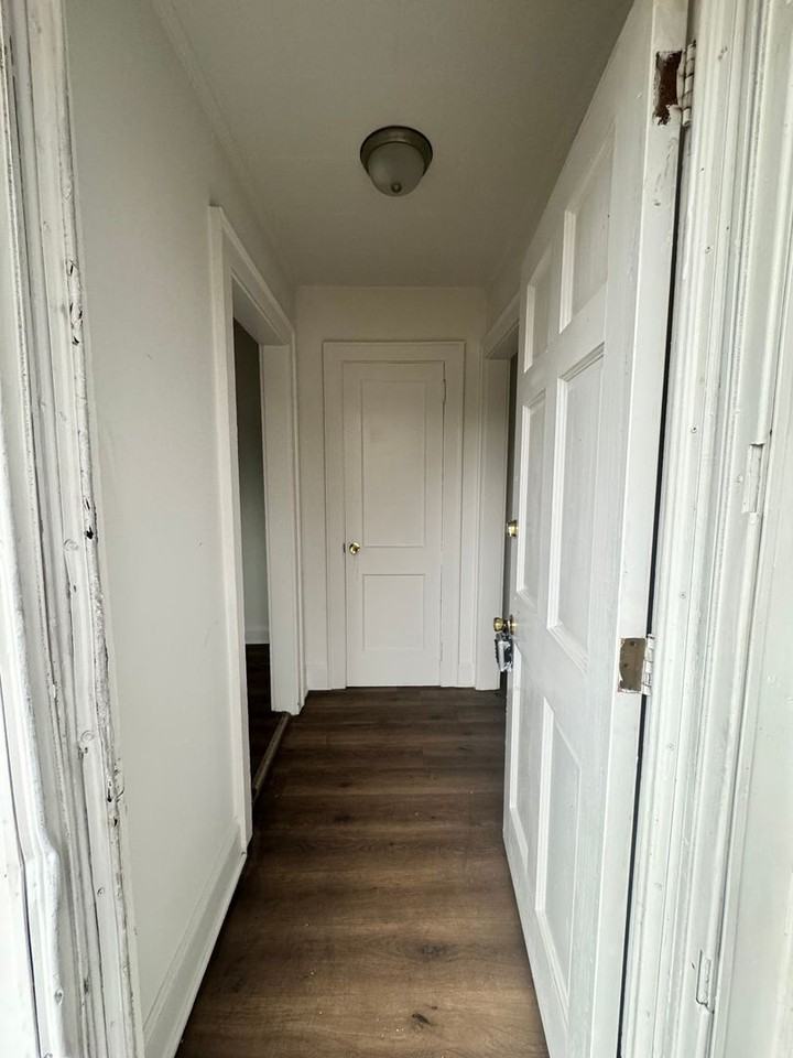 778 Hamrick Rd - Photo 2 of 16