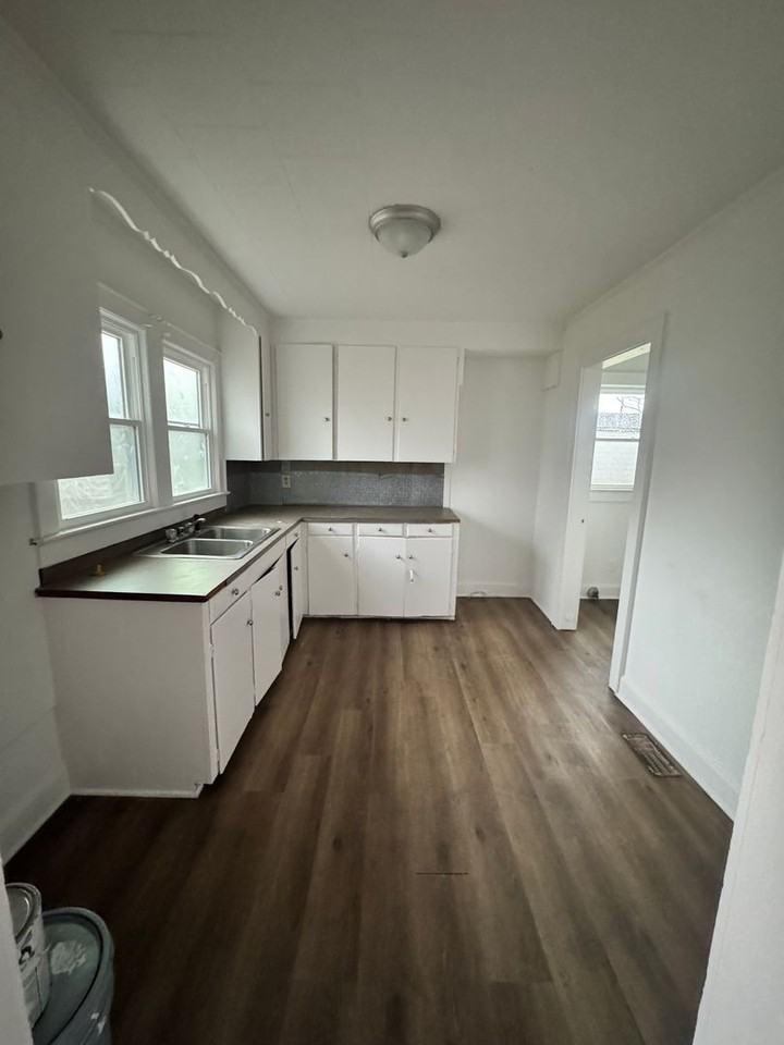 778 Hamrick Rd - Photo 3 of 16