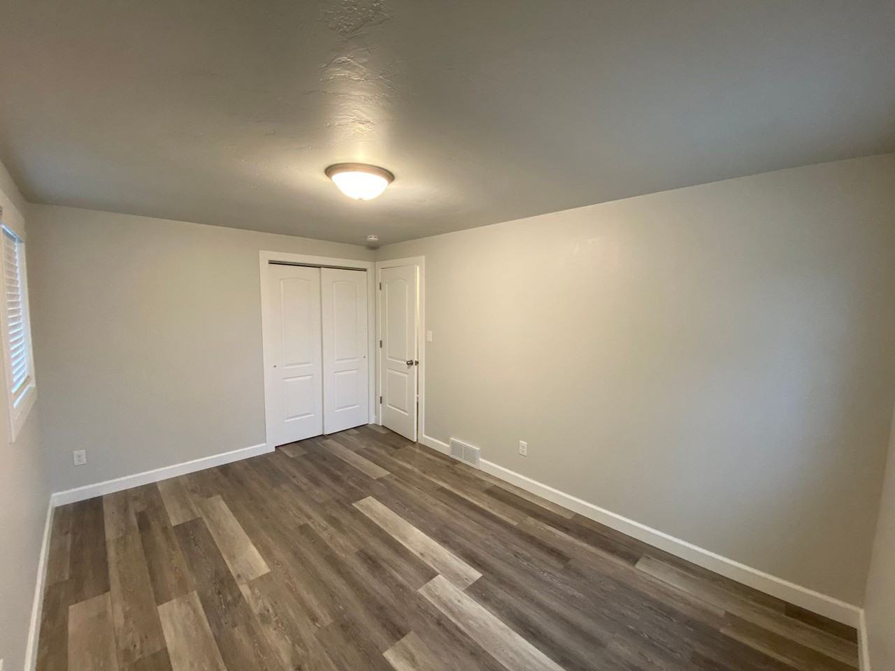 147 Viewpoint Rd - Photo 5 of 11
