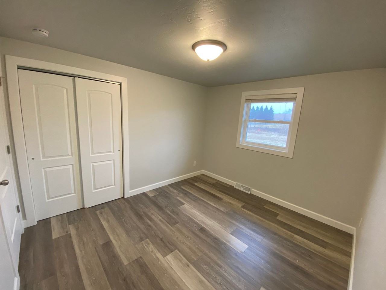 147 Viewpoint Rd - Photo 6 of 11