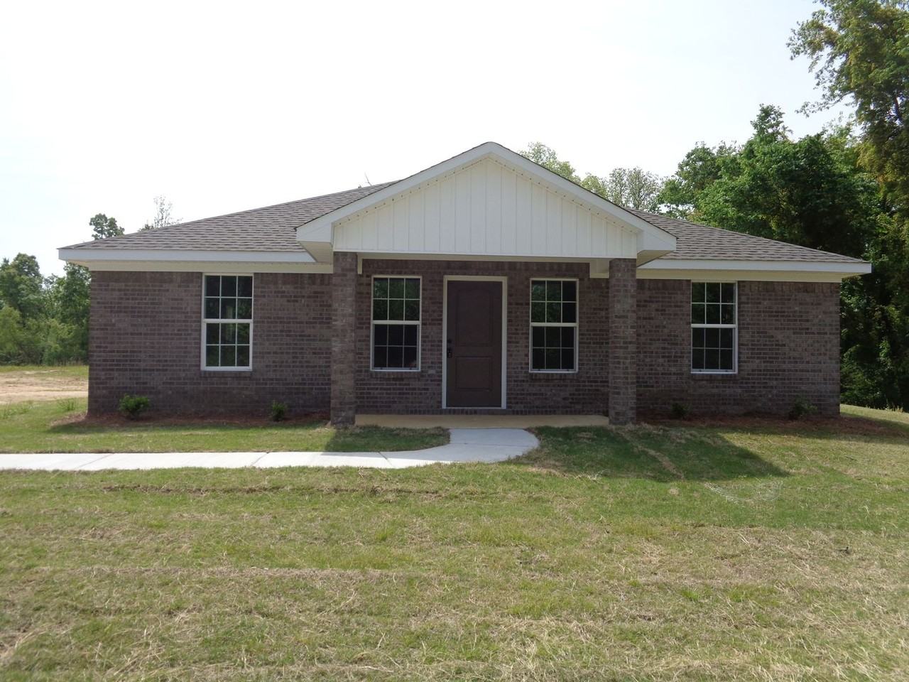 1584 County Road 885 - Photo 2 of 14