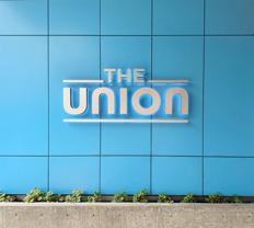 304 Ne Multnomah St - Photo 1 of 1