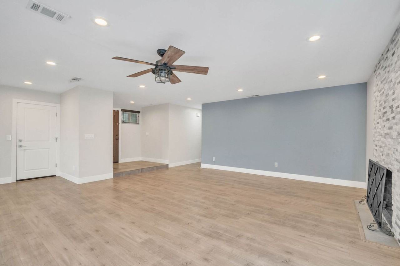 2200 Trails Ct - Photo 5 of 25