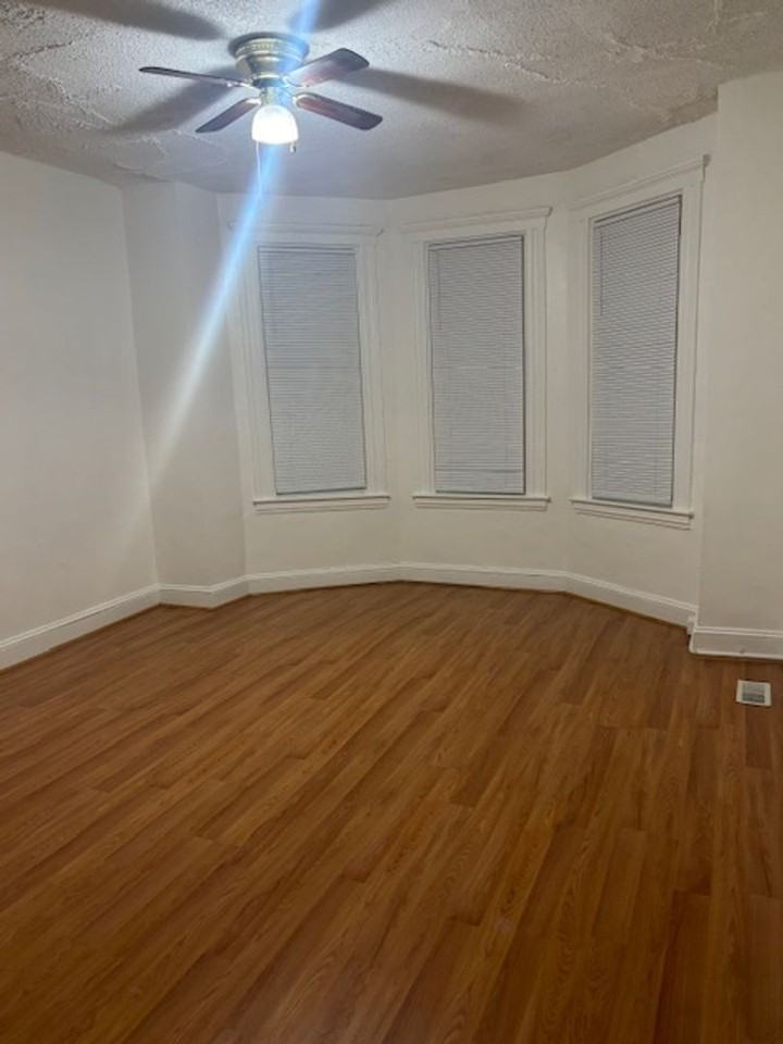 1612 Moreland Avenue - Photo 7 of 14