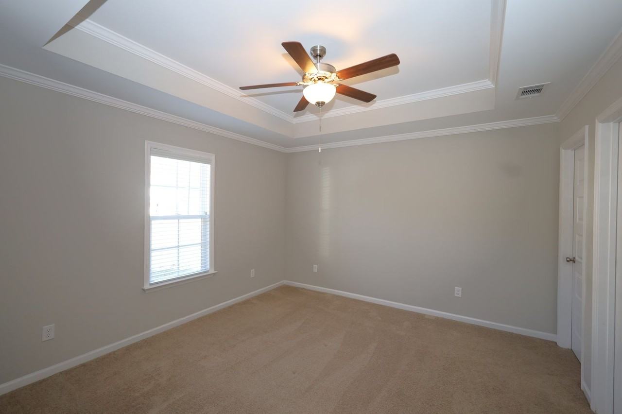 1709 Almond Tree Pl - Photo 5 of 10
