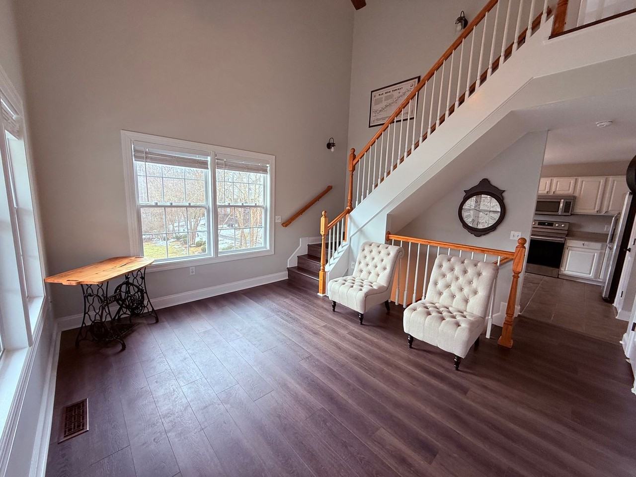 170 Blue Leaf Dr - Photo 2 of 17