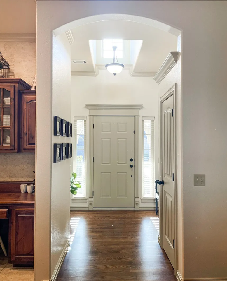 308 E Fargo St - Photo 3 of 29