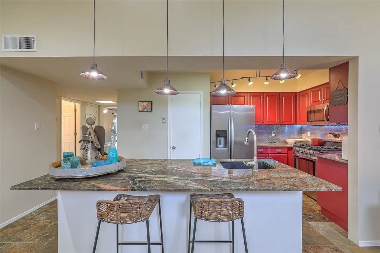 1543 Escondida Ct - Photo 2 of 38