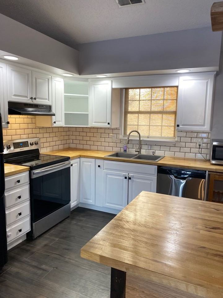 3410 Christopher Trl - Photo 4 of 15