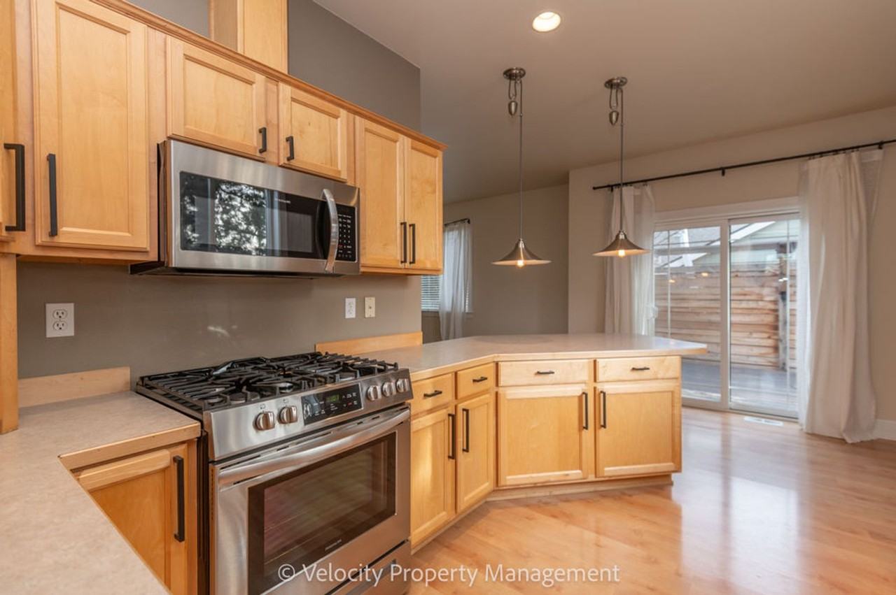 63466 Crestview Dr - Photo 4 of 30