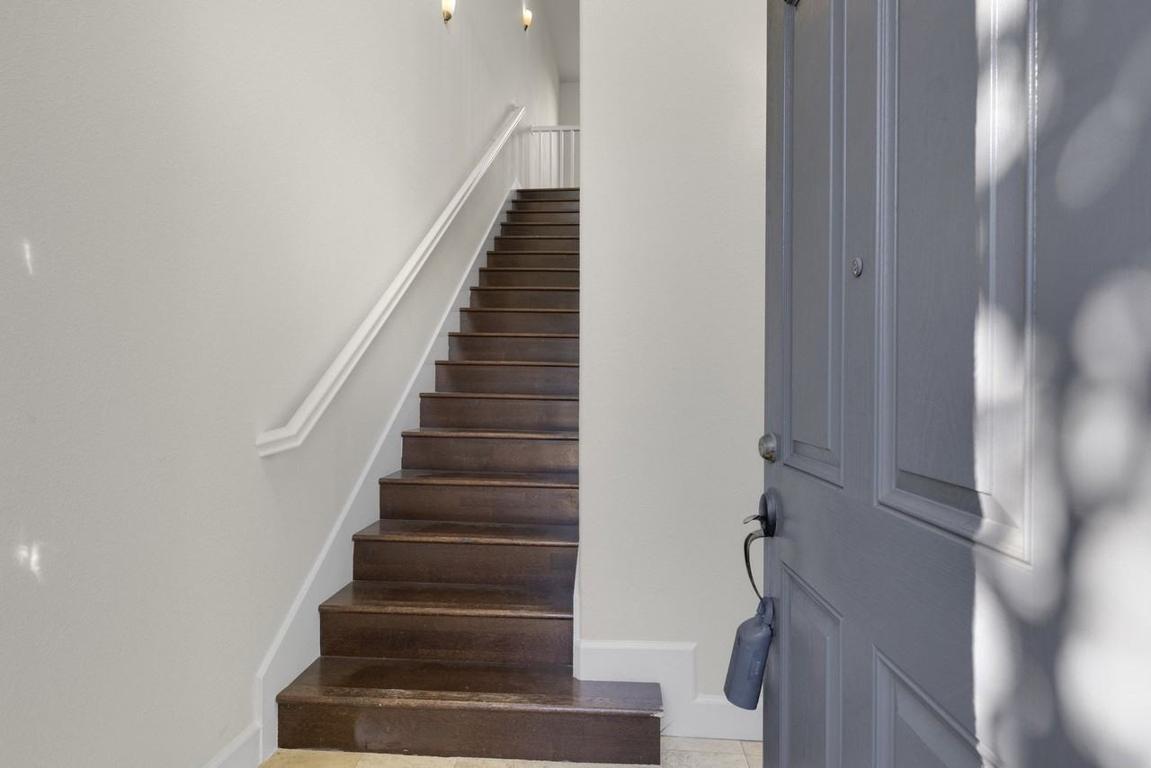 1699 19th Ave - Photo 4 of 34