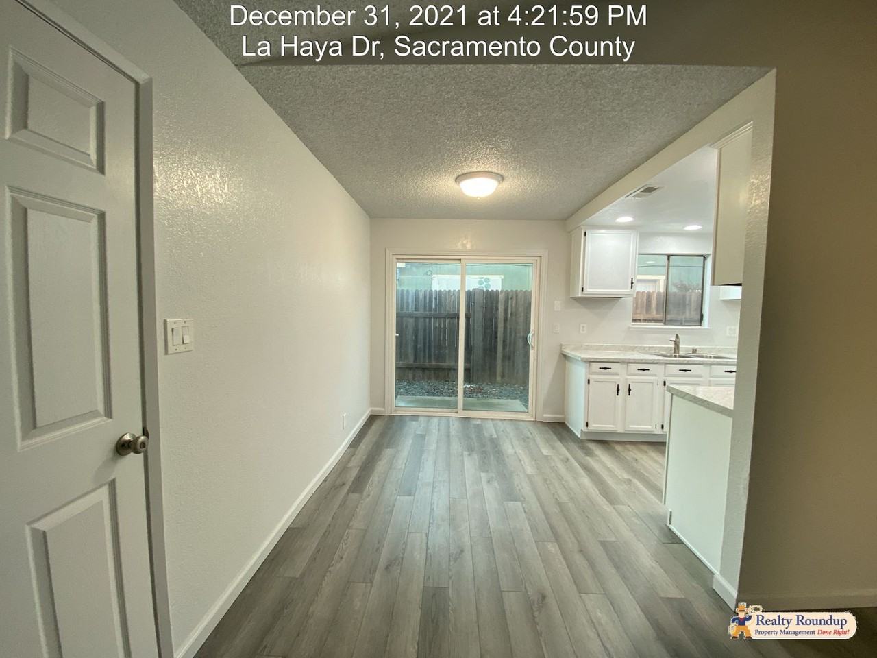 8921 La Haya Dr - Photo 7 of 26