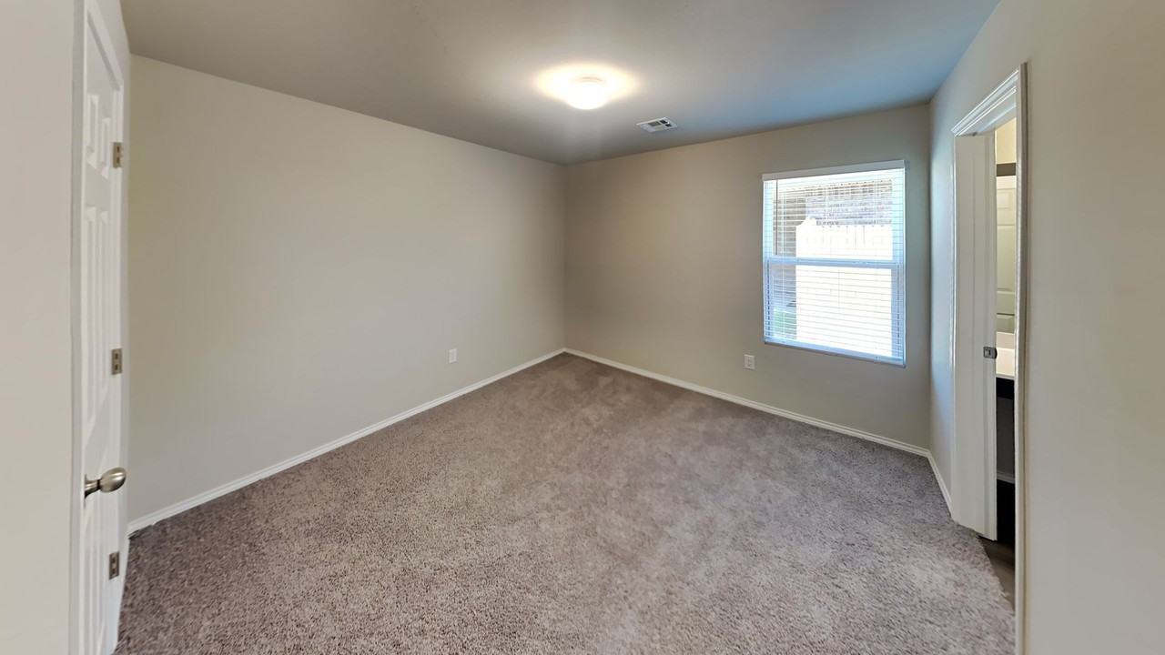 11720 Nw 99th Ter - Photo 7 of 15