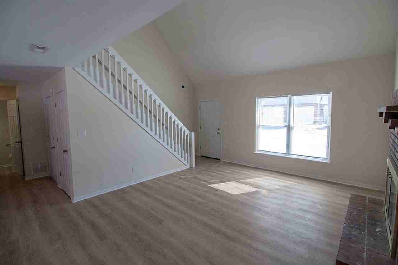 3612 Hermitage Rd - Photo 5 of 35