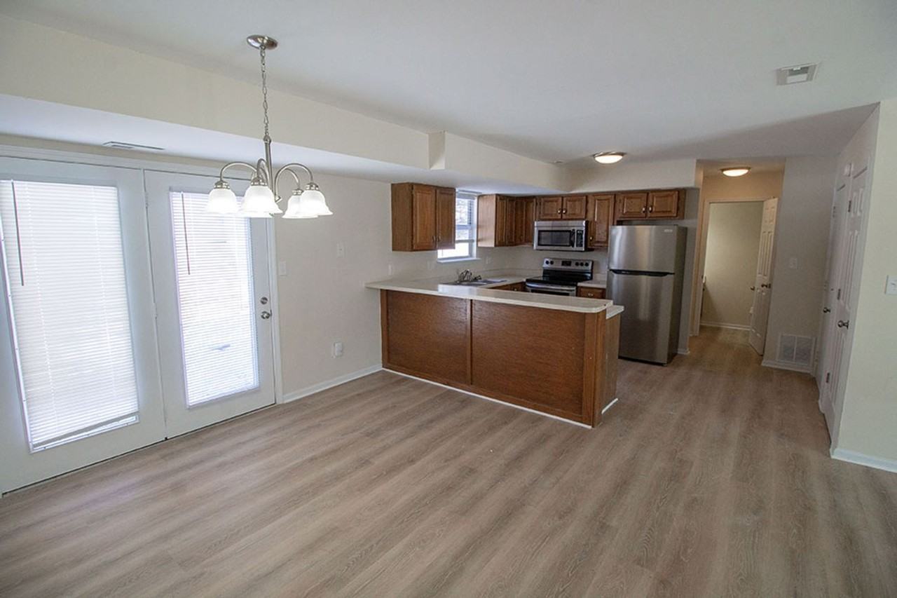 3612 Hermitage Rd - Photo 6 of 35