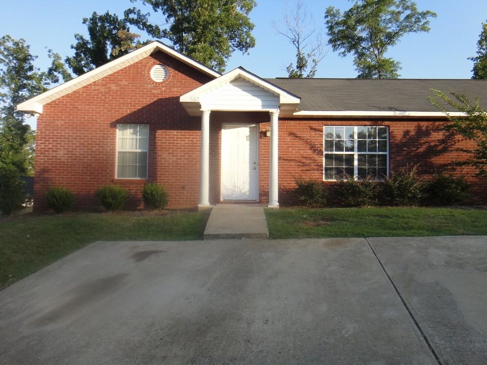 736 Ethan Ln - Photo 3 of 7