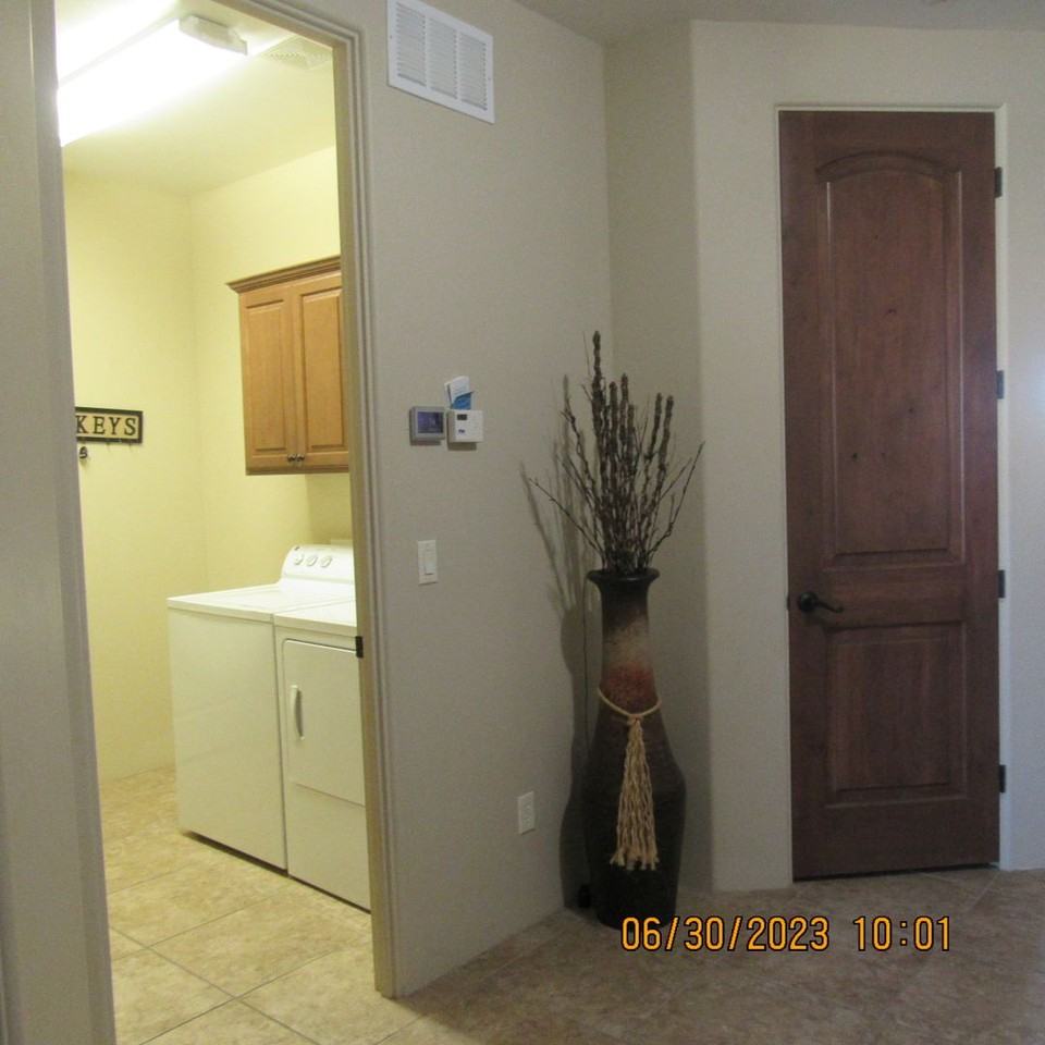 1740 E Chestnut Blvd - Photo 6 of 39