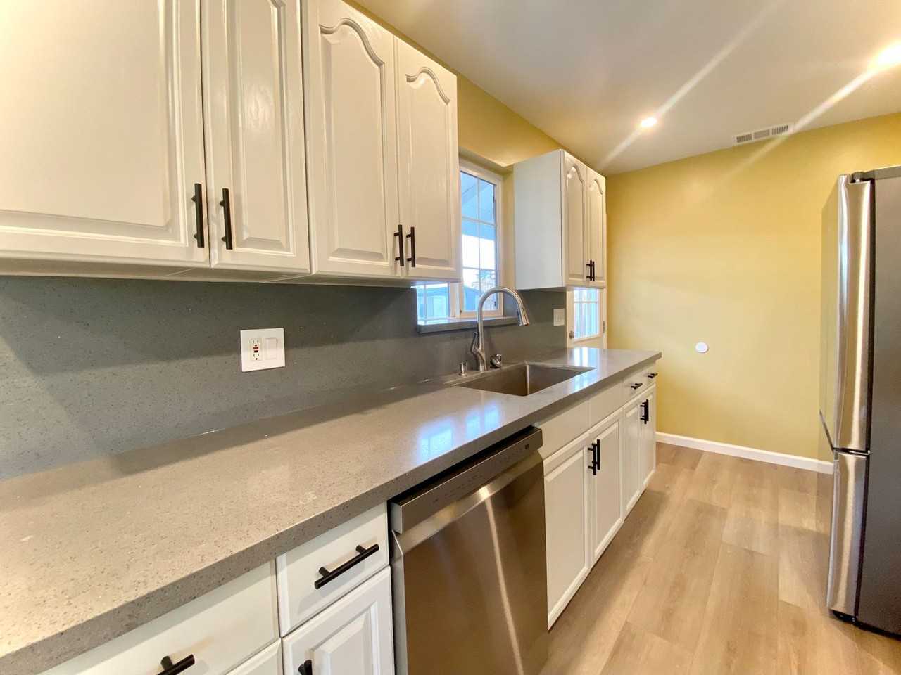 5037 Morris Way - Photo 6 of 20