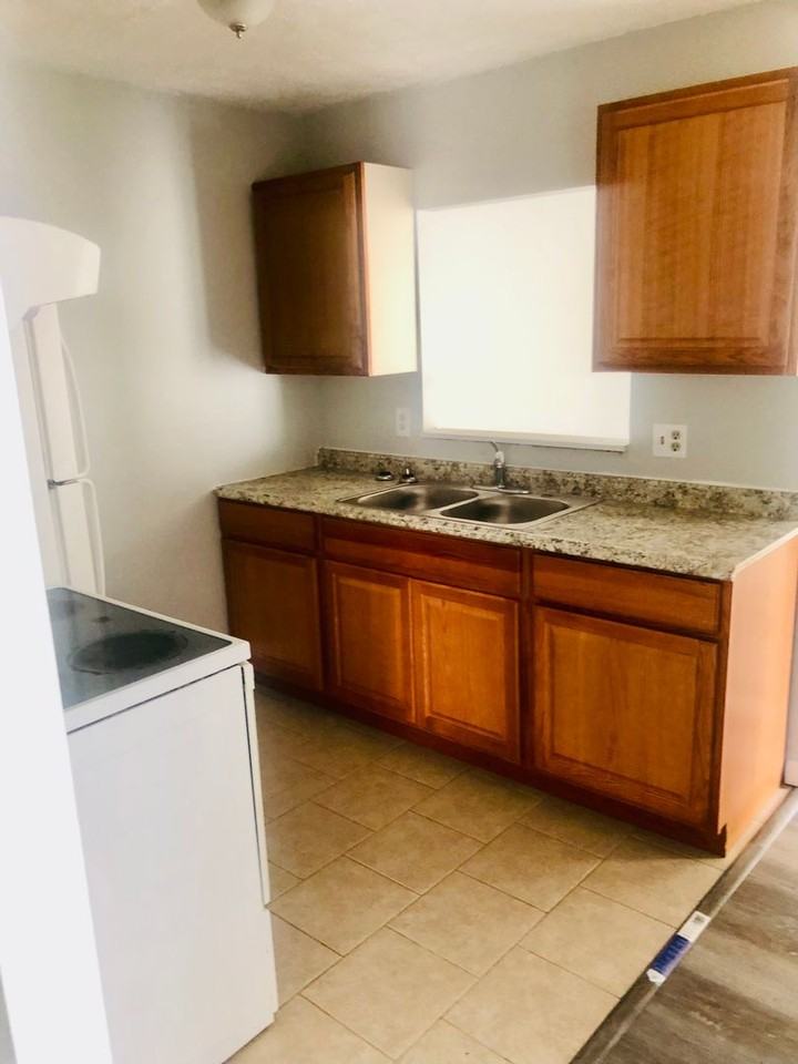 2356/2358 Harrison Ave - Photo 6 of 12