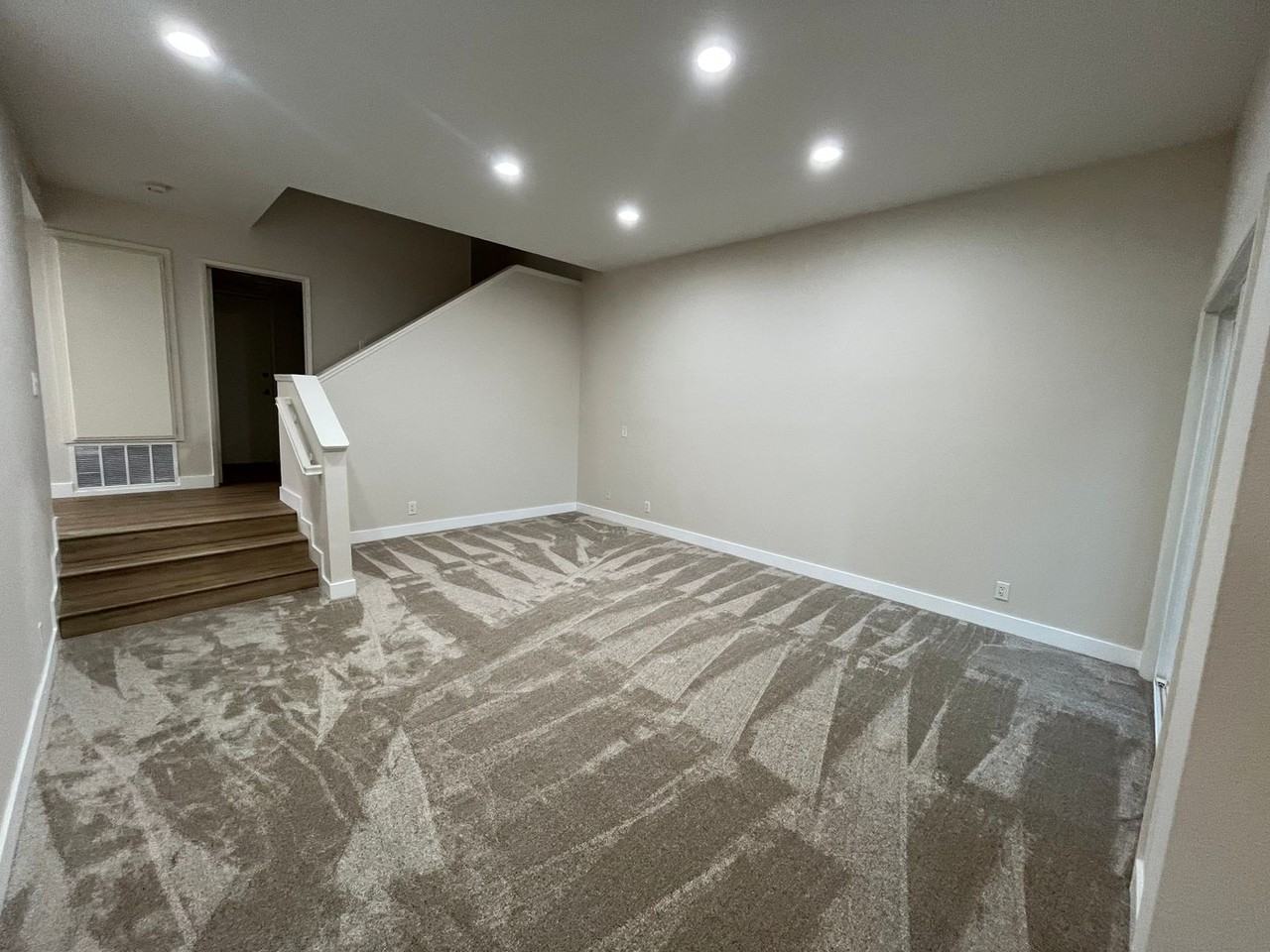 3315 Sunburst Pl - Photo 3 of 24