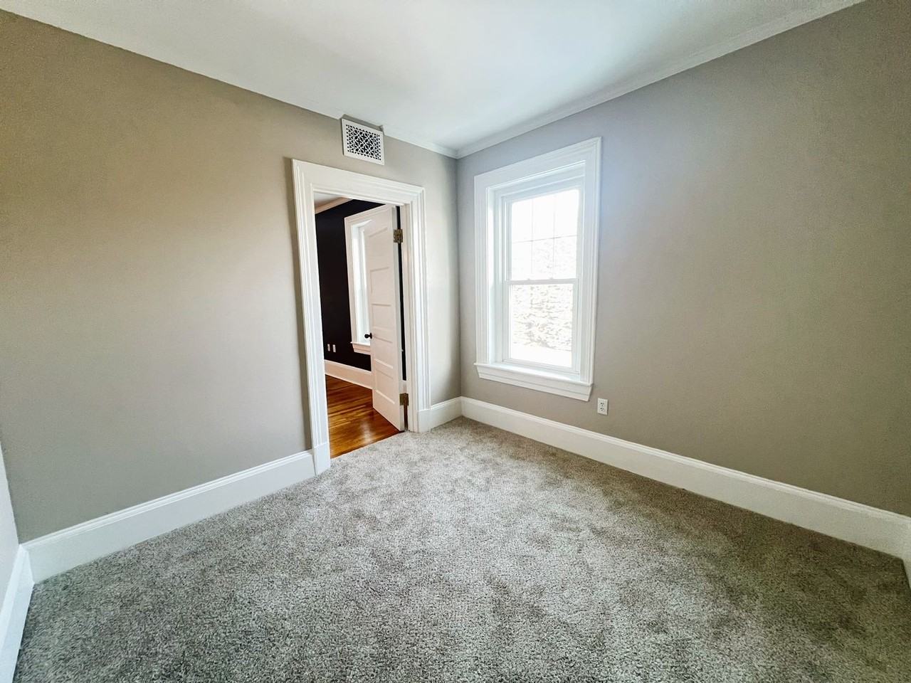 33 Maplewood Ave #204 - Photo 4 of 9