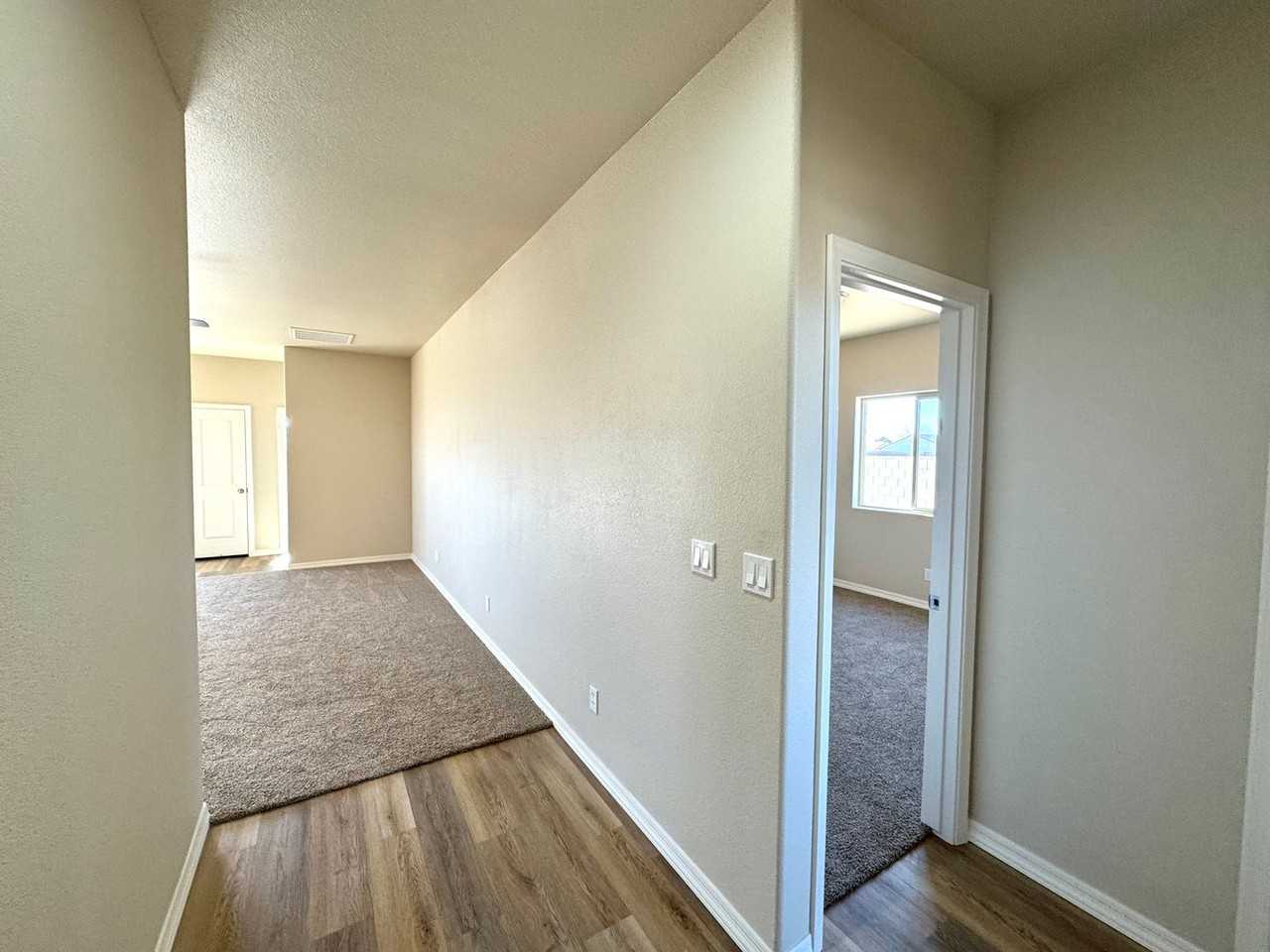 3587 Charleston Loop - Photo 4 of 37