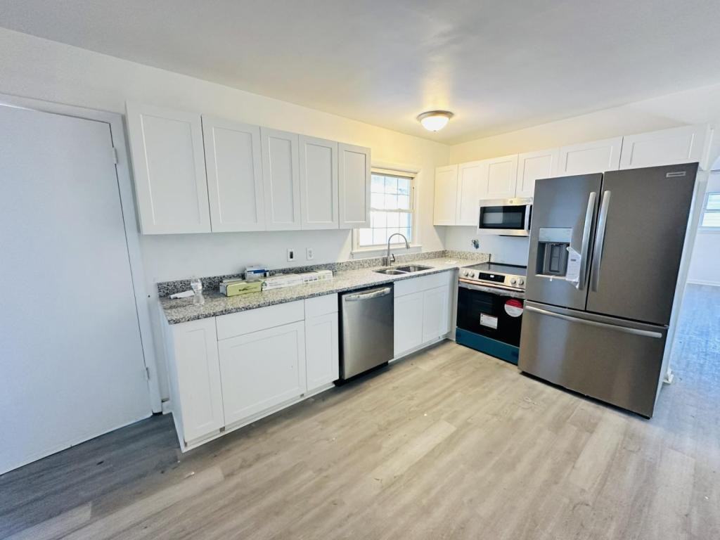 4605 Patriot Ln - Photo 4 of 16