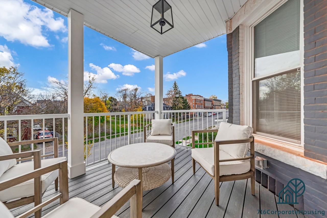 44 East Utica Street #2B - Photo 5 of 22