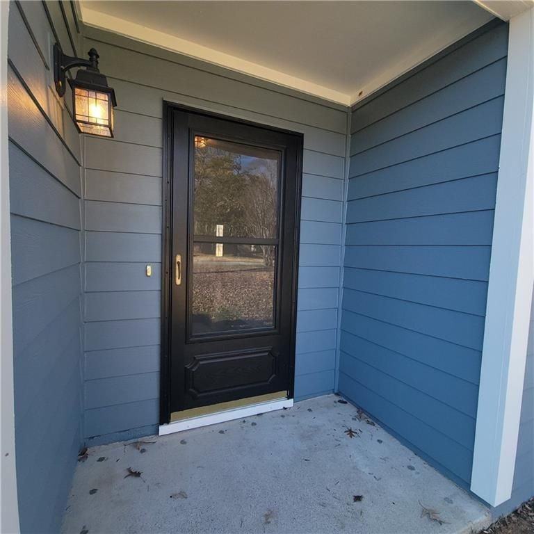 4061 Keheley Glen Dr Ne - Photo 2 of 18