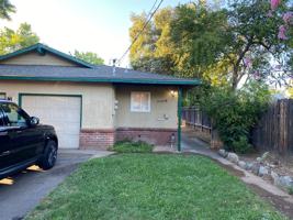 featured image of 2429 Mariposa Ave