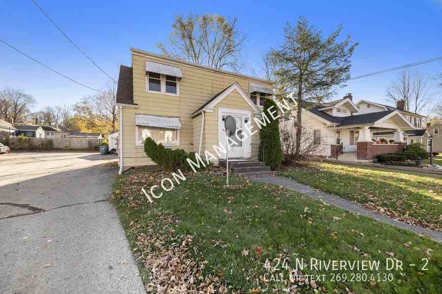 424 N Riverview Dr #2