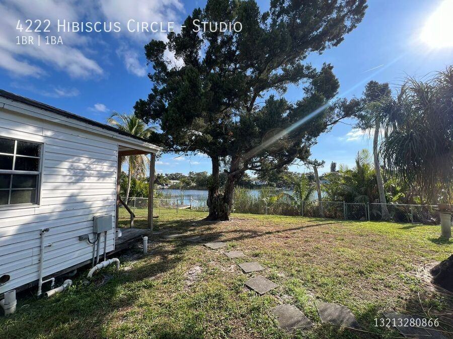 4222 Hibiscus Cir - Photo 4 of 14