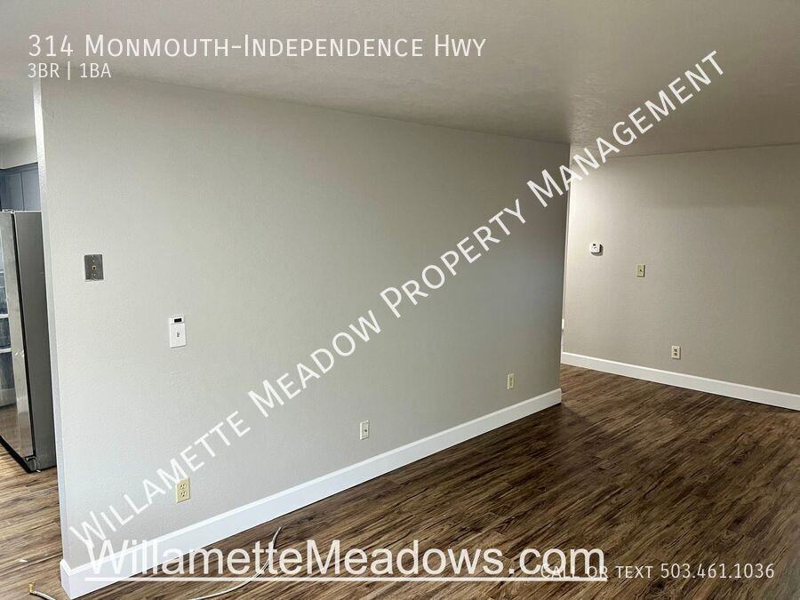 314 Monmouth Independence Hwy - Photo 2 of 14