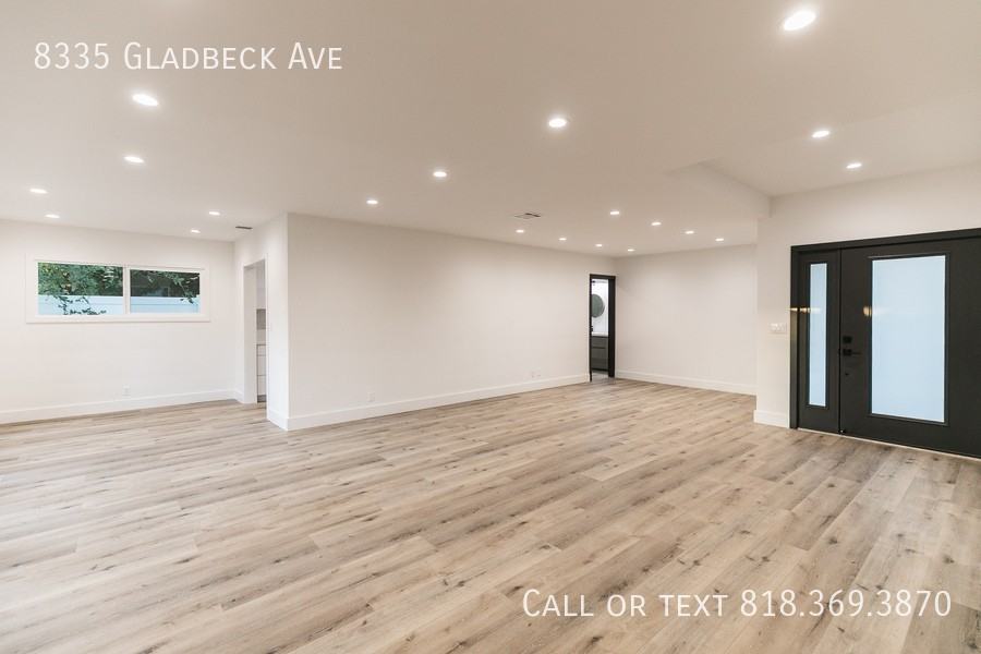 8335 Gladbeck Ave - Photo 6 of 28