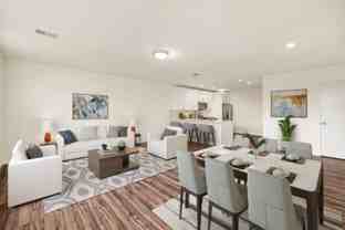 820 N 48th St #142B - Photo 1 of 1